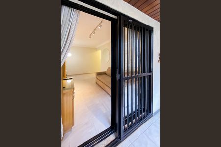 Apartamento para alugar com 60m², 2 quartos e 1 vagaVaranda