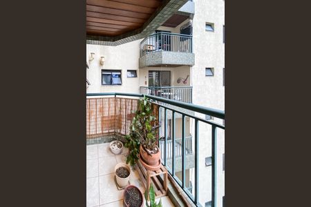 Apartamento para alugar com 60m², 2 quartos e 1 vagaVaranda
