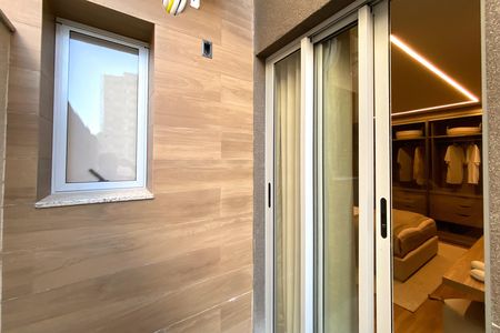 Casa de condomínio à venda com 175m², 3 quartos e 2 vagas Casa de condomínio à venda com 175m², 3 quartos e 2 vagasVaranda da Suite 1