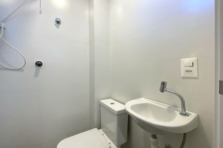 Casa de condomínio à venda com 175m², 3 quartos e 2 vagas Casa de condomínio à venda com 175m², 3 quartos e 2 vagasBanheiro de serviço