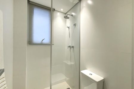 Casa de condomínio à venda com 175m², 3 quartos e 2 vagas Casa de condomínio à venda com 175m², 3 quartos e 2 vagasBanheiro