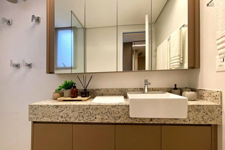 Casa de condomínio à venda com 175m², 3 quartos e 2 vagas Casa de condomínio à venda com 175m², 3 quartos e 2 vagasBanheiro da Suíte 1