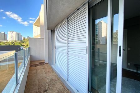 Casa de condomínio à venda com 175m², 3 quartos e 2 vagas Casa de condomínio à venda com 175m², 3 quartos e 2 vagasVaranda dos Quartos