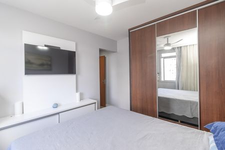 Apartamento à venda com 60m², 2 quartos e 2 vagas Apartamento à venda com 60m², 2 quartos e 2 vagasQuarto 2