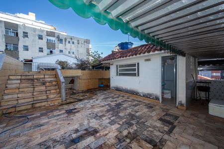 Casa para alugar com 325m², 4 quartos e 5 vagas Casa para alugar com 325m², 4 quartos e 5 vagasTERRACO