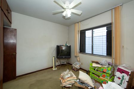 Casa para alugar com 325m², 4 quartos e 5 vagas Casa para alugar com 325m², 4 quartos e 5 vagasQUARTO4