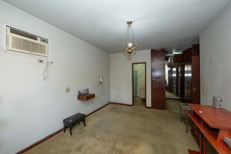 Casa para alugar com 325m², 4 quartos e 5 vagas Casa para alugar com 325m², 4 quartos e 5 vagasQUARTO1
