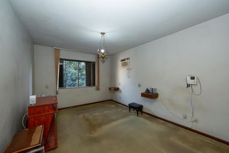 Casa para alugar com 325m², 4 quartos e 5 vagas Casa para alugar com 325m², 4 quartos e 5 vagasQUARTO1