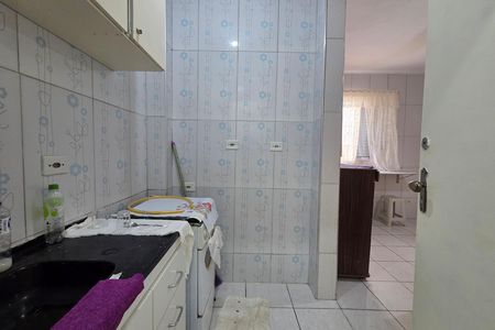 Cozinha de kitnet/studio para alugar com 1 quarto, 22m² em Cidade Ocian, Praia Grande