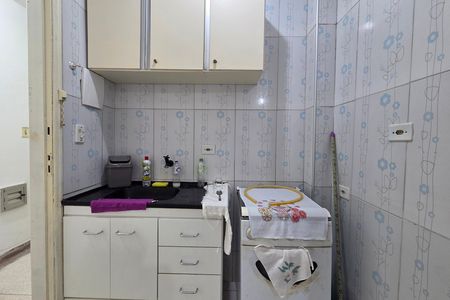 Cozinha de kitnet/studio para alugar com 1 quarto, 22m² em Cidade Ocian, Praia Grande
