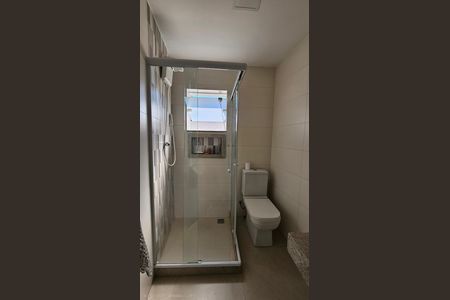 Casa para alugar com 80m², 2 quartos e sem vaga Casa para alugar com 80m², 2 quartos e sem vagaBanheiro da Suíte