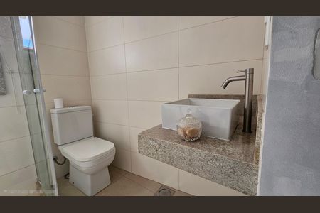 Casa para alugar com 80m², 2 quartos e sem vaga Casa para alugar com 80m², 2 quartos e sem vagaBanheiro da Suíte