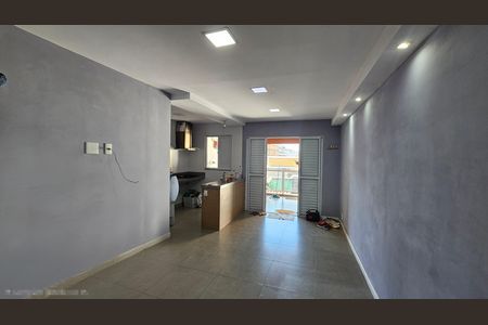 Casa para alugar com 80m², 2 quartos e sem vaga Casa para alugar com 80m², 2 quartos e sem vagaSala