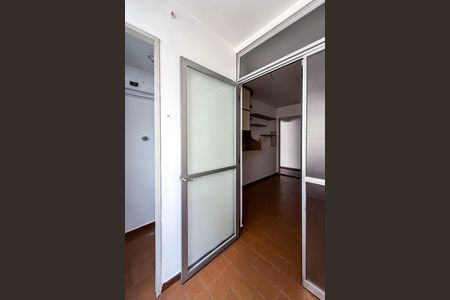 Apartamento à venda com 69m², 3 quartos e 1 vagaÁrea de Serviço