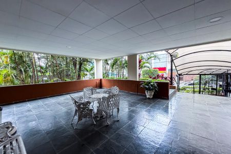 Apartamento à venda com 69m², 3 quartos e 1 vagaHall de entrada