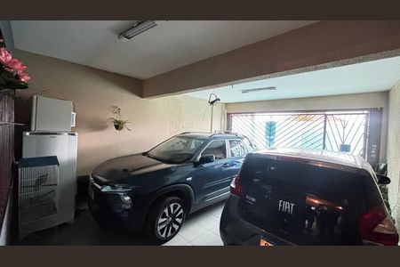 Garagem de casa à venda com 4 quartos, 180m² em Vila Guarani, Santo André