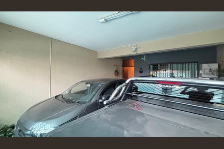 Garagem de casa à venda com 4 quartos, 180m² em Vila Guarani, Santo André