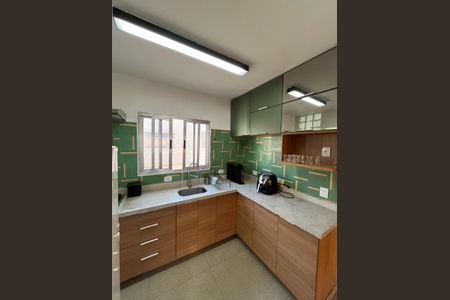 Cozinha de apartamento para alugar com 2 quartos, 63m² em Butantã, São Paulo