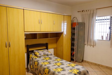 Casa à venda com 210m², 3 quartos e 2 vagasQuarto 3