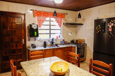 Casa à venda com 210m², 3 quartos e 2 vagasCozinha