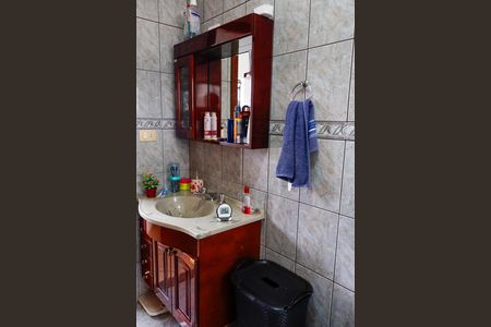 Banheiro de casa à venda com 3 quartos, 210m² em Veloso, Osasco