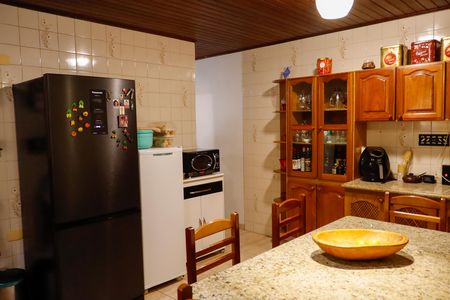 Cozinha de casa à venda com 3 quartos, 210m² em Veloso, Osasco