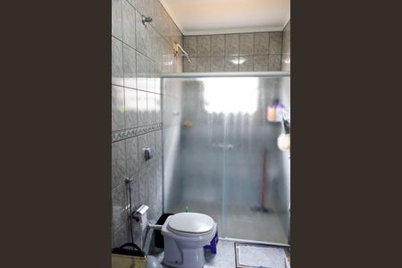 Casa à venda com 210m², 3 quartos e 2 vagasBanheiro