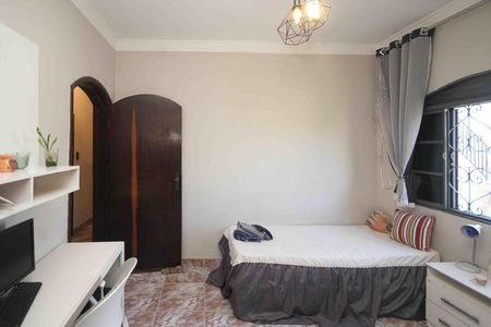 Casa para alugar com 3 quartos, 200m² em Vila Guarani(zona Leste), São Paulo