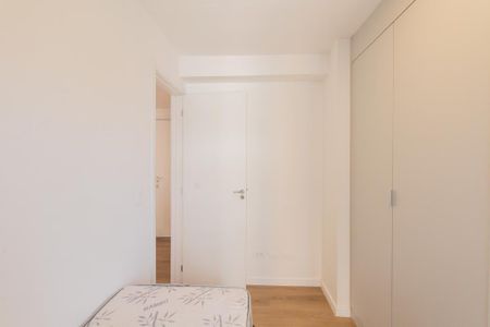Quarto 1 de apartamento à venda com 2 quartos, 44m² em Água Verde, Curitiba
