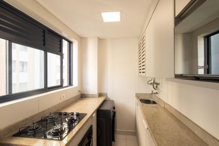 Apartamento à venda com 44m², 2 quartos e 1 vaga Apartamento à venda com 44m², 2 quartos e 1 vagaCozinha e Área de Serviço