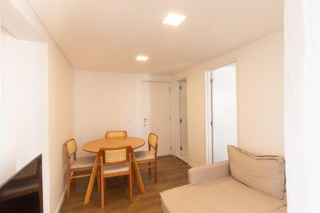 Sala de apartamento à venda com 2 quartos, 44m² em Água Verde, Curitiba