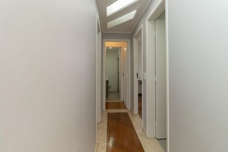 Corredor dos quartos de apartamento para alugar com 3 quartos, 86m² em Vila Formosa, São Paulo