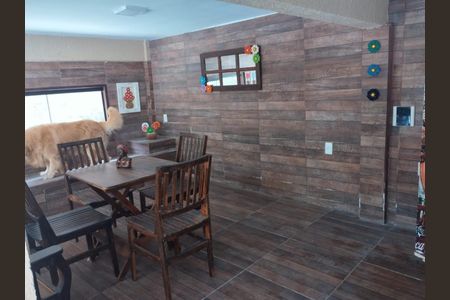 Área externa de casa à venda com 3 quartos, 110m² em Matapaca, Niterói