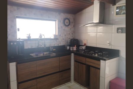 Cozinha de casa à venda com 3 quartos, 110m² em Matapaca, Niterói