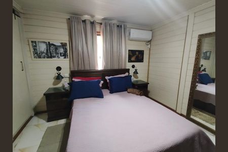 Quarto de casa à venda com 3 quartos, 110m² em Matapaca, Niterói