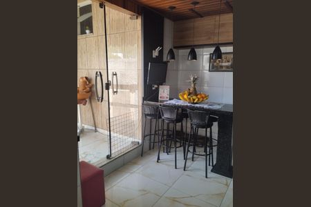 Cozinha de casa à venda com 3 quartos, 110m² em Matapaca, Niterói