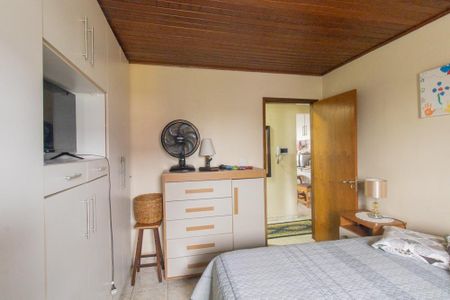 Casa à venda com 200m², 3 quartos e 6 vagas Casa à venda com 200m², 3 quartos e 6 vagasQuarto 2