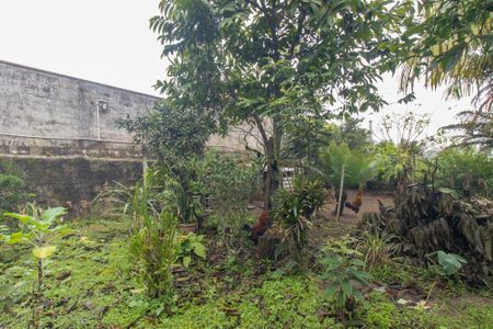 Casa à venda com 200m², 3 quartos e 6 vagas Casa à venda com 200m², 3 quartos e 6 vagasQuintal