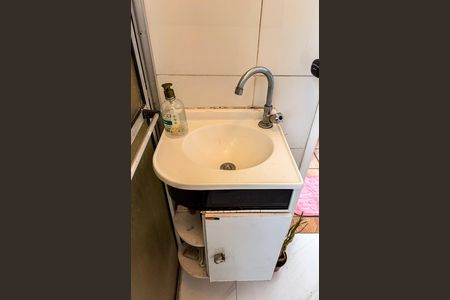Banheiro de kitnet/studio à venda com 1 quarto, 58m² em Vila Prudente, São Paulo