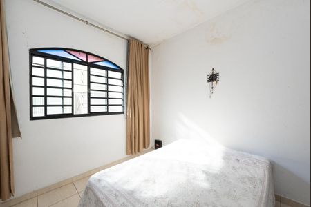 Quarto 2 de casa para alugar com 2 quartos, 100m² em Santa Helena, Belo Horizonte