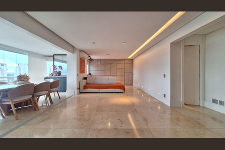 Apartamento para alugar com 144m², 3 quartos e 3 vagasSala