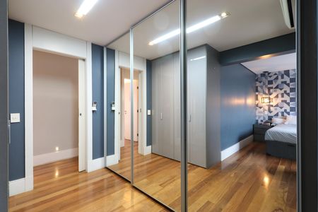 Apartamento para alugar com 144m², 3 quartos e 3 vagasCloset