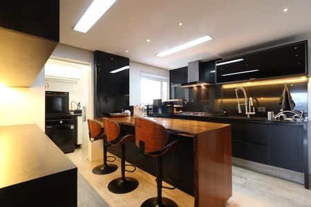 Apartamento para alugar com 144m², 3 quartos e 3 vagasCozinha e Área de Serviço