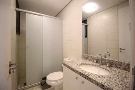 Apartamento para alugar com 65m², 2 quartos e 1 vagaBanheiro