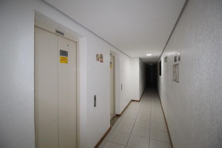 Apartamento para alugar com 65m², 2 quartos e 1 vagaCorredor