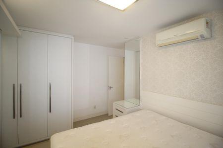 Apartamento para alugar com 65m², 2 quartos e 1 vagaSuíte 1