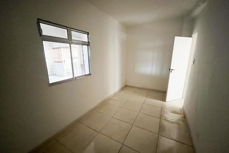 Quarto 1 de apartamento para alugar com 1 quarto, 45m² em Engenho do Porto, Duque de Caxias
