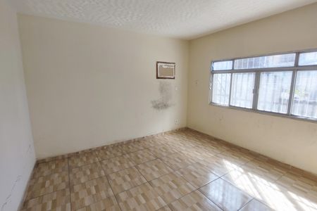 Quarto  de apartamento para alugar com 1 quarto, 55m² em Engenho do Porto, Duque de Caxias