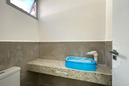 Casa de condomínio à venda com 175m², 3 quartos e 2 vagas Casa de condomínio à venda com 175m², 3 quartos e 2 vagasLavabo
