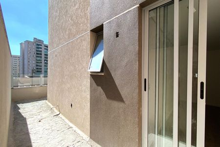 Casa de condomínio à venda com 175m², 3 quartos e 2 vagas Casa de condomínio à venda com 175m², 3 quartos e 2 vagasVaranda dos quartos